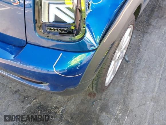 ✅ 2007 MINI Hardtop S • VIN: WMWMF73567TL87918 • Lot: 43527316. Listed on IAAI with 121,888 mi. Free auction sales archive from the USA and detailed vehicle history report at DreamBid. Image 13.