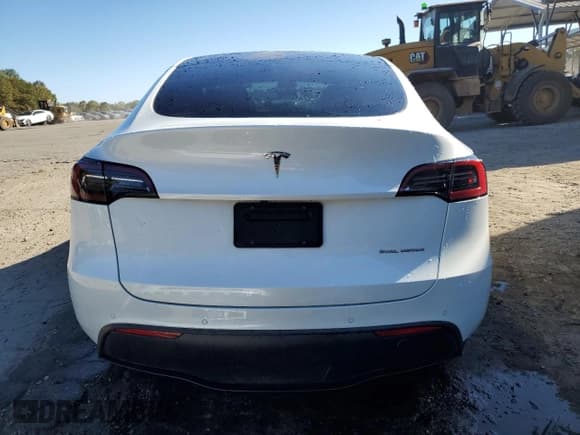 ✅ 2022 Tesla Model Y Long Range • VIN: 7SAYGDEE8NF443065 • Lot: 89552195. Listed on Copart with 67,879 mi. Free auction sales archive from the USA and detailed vehicle history report at DreamBid. Image 6.