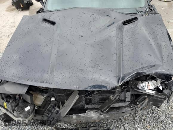 2014 Dodge Challenger R/T 100th Anniversary Appearance with VIN 2C3CDYBT7EH269756, listed as a Copart auction lot 86133294 with 134,684 mi miles and Salvage title. Bid and sale history available at DreamBid. Image 11.