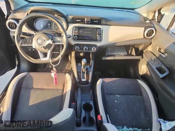 ✅ 2021 Nissan Versa SV • VIN: 3N1CN8EV4ML879385 • Lot: 85654295. Listed on Copart with 104,127 mi. Free auction sales archive from the USA and detailed vehicle history report at DreamBid. Image 8.