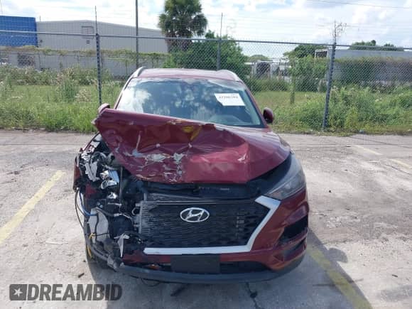 ✅ 2020 Hyundai Tucson Value • VIN: KM8J3CA48LU136223 • Lot: 43206384. Wystawiony na IAAI z przebiegiem 29 811 mil mil. Skorzystaj z bezpłatnego archiwum sprzedaży aukcyjnych z USA i zobacz szczegółowy raport historii pojazdu na DreamBid. Zdjęcie 6.