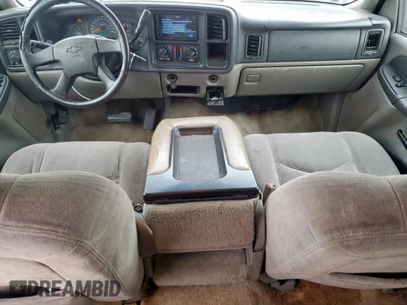 ✅ 2003 Chevrolet Suburban LT • VIN: 1GNEC16Z63J253788 • Лот: 57788315. Опубликован ранее на Copart с пробегом 267 004 миль. Бесплатный доступ к архиву аукционных продаж из США и подробный отчёт об истории автомобиля на DreamBid. Изображение 8.