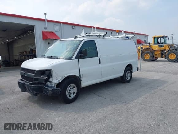 ✅ 2016 Chevrolet Express Cargo • VIN: 1GCWGAFF1G1148234 • Lot: 42650015. Listed on IAAI with 89,796 mi. Free auction sales archive from the USA and detailed vehicle history report at DreamBid. Image 17.