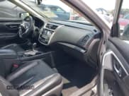 ✅ 2018 Nissan Altima SL • VIN: 1N4AL3AP0JC216445 • Lot: 42529475. Wystawiony na IAAI z przebiegiem 179 576 mil. Bezpłatny archiwum sprzedaży aukcyjnych z USA i szczegółowy raport historii pojazdu na DreamBid. Zdjęcie 5.