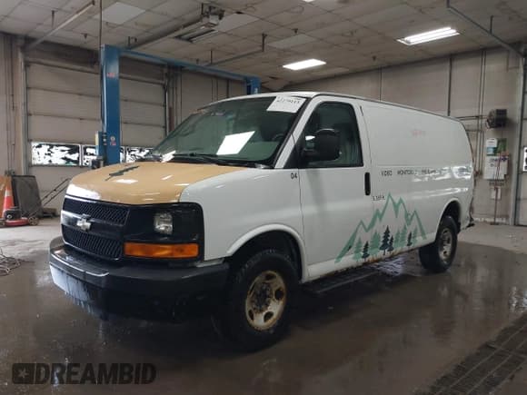 ✅ 2009 Chevrolet Express Cargo • VIN: 1GCGG25C091130523 • Lot: 42279113. Listed on IAAI with 176,111 mi. Free auction sales archive from the USA and detailed vehicle history report at DreamBid. Image 17.