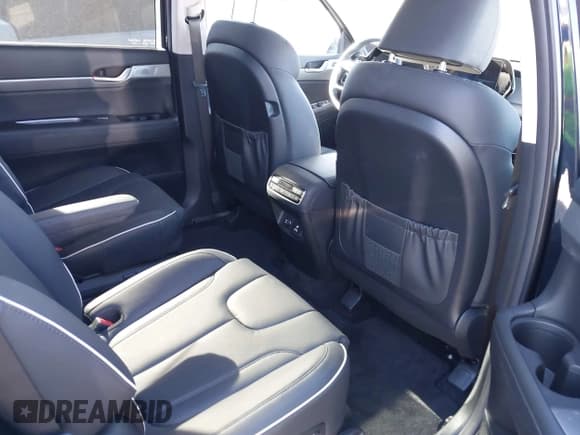 ✅ 2024 Hyundai Palisade SEL • VIN: KM8R44GEXRU760586 • Лот: 40958999. Опубликован ранее на IAAI с пробегом 4 630 миль. Бесплатный доступ к архиву аукционных продаж из США и подробный отчёт об истории автомобиля на DreamBid. Изображение 8.