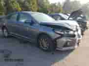 2019 Hyundai Sonata SE z VIN 5NPE24AF9KH785196, wystawiony jako IAAI lot #43265196 z przebiegiem 109 162 mil mil oraz . Historia ofert i sprzedaży dostępna na DreamBid. Obrazek 1.