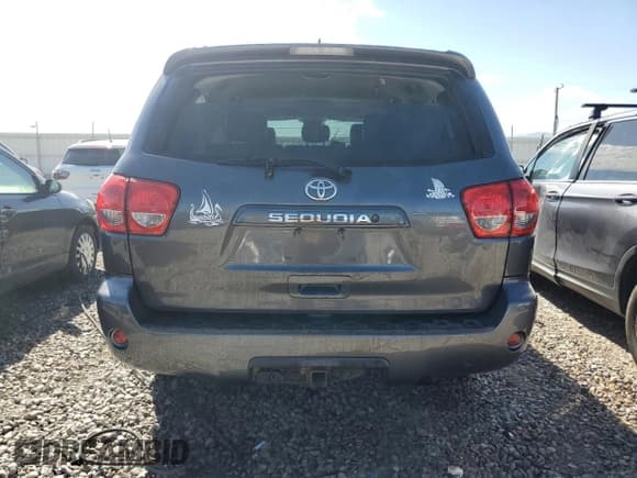 ✅ 2012 Toyota Sequoia • VIN: 5TDBM5G13CS001699 • Lot: 72070274. Wystawiony na Copart z przebiegiem 163 555 mil. Bezpłatny archiwum sprzedaży aukcyjnych z USA i szczegółowy raport historii pojazdu na DreamBid. Zdjęcie 6.