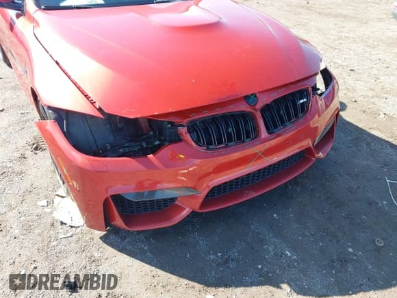 ✅ 2015 BMW M4 • VIN: WBS3R9C59FK330501 • Лот: 43572436. Опубликован ранее на IAAI с пробегом 121 367 миль. Бесплатный доступ к архиву аукционных продаж из США и подробный отчёт об истории автомобиля на DreamBid. Изображение 6.