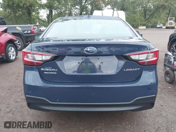 ✅ 2024 Subaru Legacy Premium • VIN: 4S3BWAF63R3005469 • Lot: 43293278. Listed on IAAI with 26,941 mi. Free auction sales archive from the USA and detailed vehicle history report at DreamBid. Image 16.