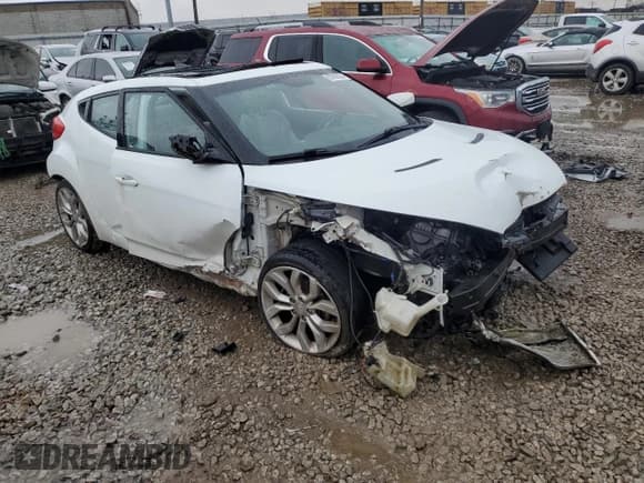 ✅ 2013 Hyundai Veloster w/Black Int • VIN: KMHTC6AD7DU132594 • Lot: 84790475. Wystawiony na Copart z przebiegiem 110 593 mil. Bezpłatny archiwum sprzedaży aukcyjnych z USA i szczegółowy raport historii pojazdu na DreamBid. Zdjęcie 4.