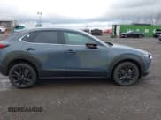 ✅ 2023 Mazda CX-30 Premium • VIN: 3MVDMBDY5PM519388 • Лот: 43611018. Опубликован ранее на IAAI с пробегом 16 512 миль. Бесплатный доступ к архиву аукционных продаж из США и подробный отчёт об истории автомобиля на DreamBid. Изображение 13.