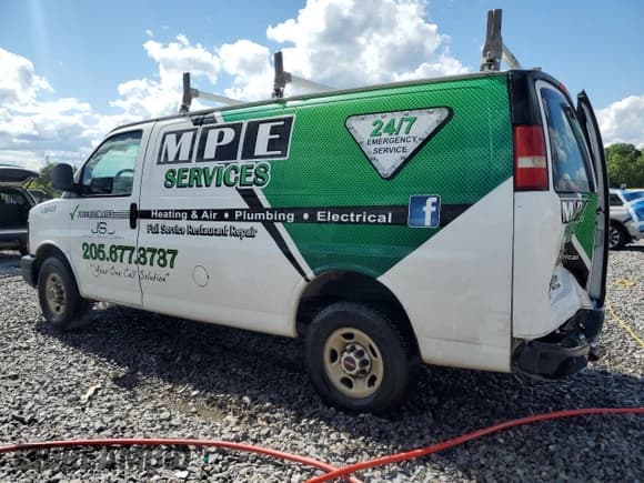 ✅ 2014 GMC Savana • VIN: 1GTW7FBG5E1210498 • Лот: 54306635. Опубликован ранее на Copart с пробегом 354 723 миль. Бесплатный доступ к архиву аукционных продаж из США и подробный отчёт об истории автомобиля на DreamBid. Изображение 2.