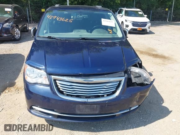 ✅ 2012 Chrysler Town & Country Touring L • VIN: 2C4RC1CG5CR270056 • Lot: 42943625. Wystawiony na IAAI z przebiegiem 128 886 mil. Bezpłatny archiwum sprzedaży aukcyjnych z USA i szczegółowy raport historii pojazdu na DreamBid. Zdjęcie 6.