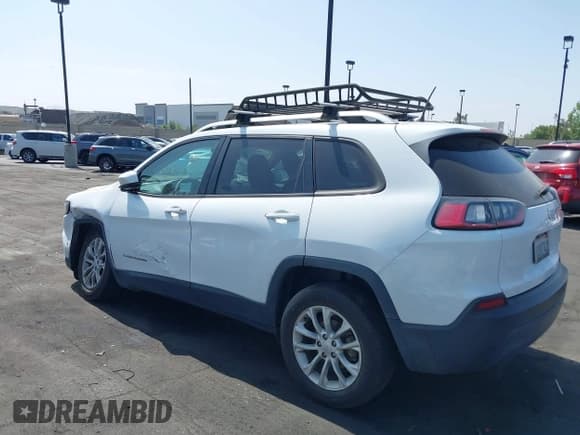 ✅ 2021 Jeep Cherokee Latitude • VIN: 1C4PJLCB0MD116324 • Lot: 42379564. Listed on IAAI with 198,504 mi. Free auction sales archive from the USA and detailed vehicle history report at DreamBid. Image 15.