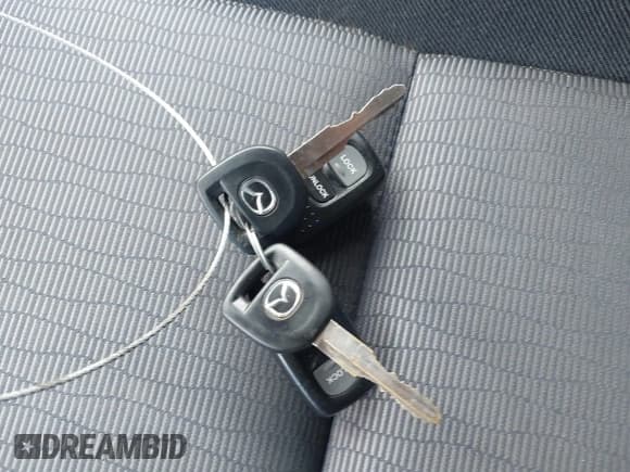 ✅ 2008 Mazda 3 i Touring Value • VIN: JM1BK32G481113549 • Лот: 43527827. Опубликован ранее на IAAI с пробегом 131 887 миль. Бесплатный доступ к архиву аукционных продаж из США и подробный отчёт об истории автомобиля на DreamBid. Изображение 11.