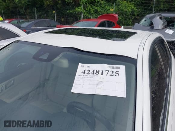 ✅ 2016 Mercedes-Benz E 350 Luxury • VIN: WDDHF8JB6GB254090 • Lot: 42481725. Wystawiony na IAAI z przebiegiem 104 359 mil. Bezpłatny archiwum sprzedaży aukcyjnych z USA i szczegółowy raport historii pojazdu na DreamBid. Zdjęcie 17.