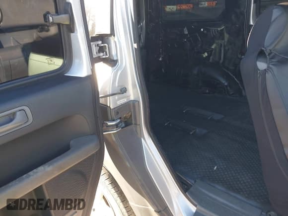 ✅ 2003 Honda Element EX • VIN: 5J6YH28513L029012 • Lot: 43646126. Listed on IAAI with 193,352 mi. Free auction sales archive from the USA and detailed vehicle history report at DreamBid. Image 8.