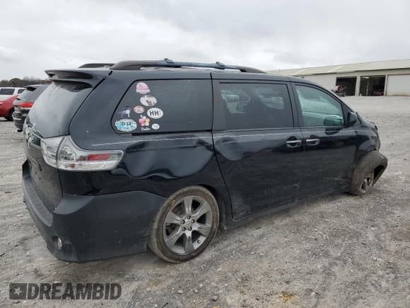 ✅ 2015 Toyota Sienna SE • VIN: 5TDXK3DC1FS532474 • Lot: 91856905. Listed on Copart with 215,019 mi. Free auction sales archive from the USA and detailed vehicle history report at DreamBid. Image 3.