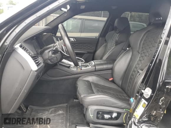 ✅ 2023 BMW X5 M • VIN: 5YMJU0C08P9R37275 • Лот: 64620084. Опубликован ранее на Copart с пробегом 30 798 миль. Бесплатный доступ к архиву аукционных продаж из США и подробный отчёт об истории автомобиля на DreamBid. Изображение 7.