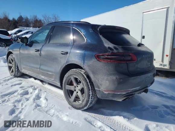 ✅ 2015 Porsche Macan Turbo • VIN: WP1AF2A56FLB97206 • Lot: 44386585. Listed on Copart with 117,376 mi. Free auction sales archive from the USA and detailed vehicle history report at DreamBid. Image 3.