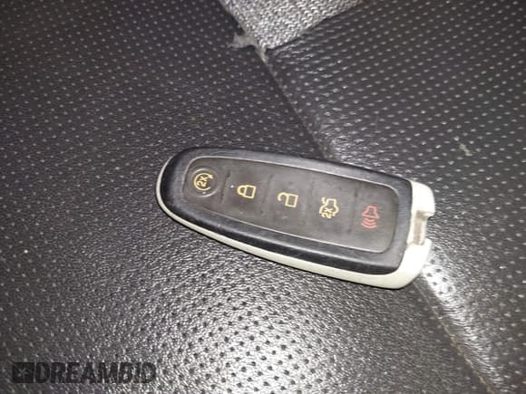 ✅ 2014 Ford Taurus Limited • VIN: 1FAHP2F85EG102471 • Лот: 43811215. Опубликован ранее на IAAI с пробегом 139 501 миль. Бесплатный доступ к архиву аукционных продаж из США и подробный отчёт об истории автомобиля на DreamBid. Изображение 12.