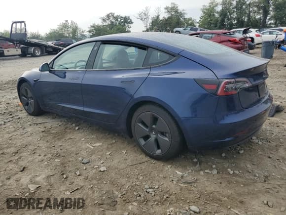 ✅ 2021 Tesla Model 3 Standard Range Plus • VIN: 5YJ3E1EA4MF907542 • Lot: 83762565. Wystawiony na Copart z przebiegiem 31 436 mil. Bezpłatny archiwum sprzedaży aukcyjnych z USA i szczegółowy raport historii pojazdu na DreamBid. Zdjęcie 2.