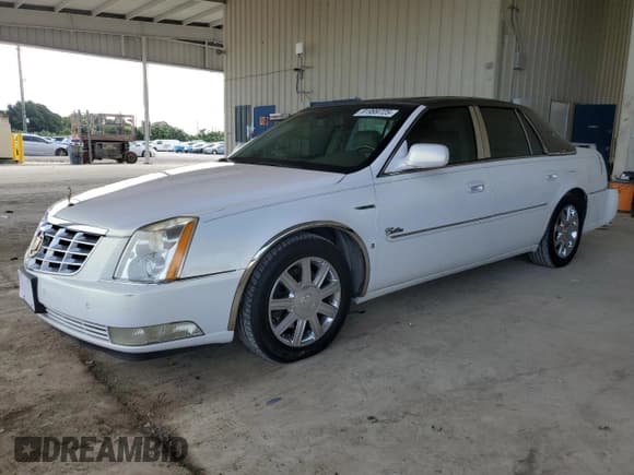 ✅ 2006 Cadillac DTS 1SC • VIN: 1G6KD57Y06U108774 • Лот: 91999725. Опубликован ранее на Copart с пробегом 99 135 миль. Бесплатный доступ к архиву аукционных продаж из США и подробный отчёт об истории автомобиля на DreamBid. Изображение 1.