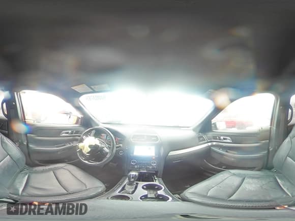 ✅ 2018 Ford Explorer XLT • VIN: 1FM5K7D82JGA87610 • Lot: 94003765. Wystawiony na Copart z przebiegiem 90 878 mil. Bezpłatny archiwum sprzedaży aukcyjnych z USA i szczegółowy raport historii pojazdu na DreamBid. Zdjęcie 15.