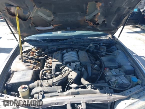 ✅ 1992 Acura Legend • VIN: JH4KA7632NC015992 • Lot: 42014161. Wystawiony na IAAI z przebiegiem 72 746 mil. Bezpłatny archiwum sprzedaży aukcyjnych z USA i szczegółowy raport historii pojazdu na DreamBid. Zdjęcie 10.