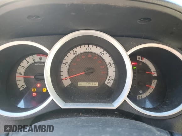 ✅ 2011 Toyota Tacoma • VIN: 3TMLU4EN8BM070455 • Лот: 86603125. Опубликован ранее на Copart с пробегом 175 372 миль. Бесплатный доступ к архиву аукционных продаж из США и подробный отчёт об истории автомобиля на DreamBid. Изображение 9.