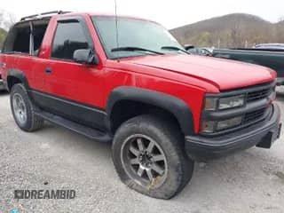 1996 Chevrolet Tahoe с VIN 3GNEK18R8TG153872, выставлен на аукционе IAAI как лот 41913476 с пробегом 120 686 миль миль и . История ставок и продаж доступна на DreamBid. Изображение 1.