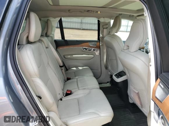 ✅ 2019 Volvo XC90 Inscription • VIN: YV4A22PL7K1462804 • Lot: 56642925. Listed on Copart with 72,505 mi. Free auction sales archive from the USA and detailed vehicle history report at DreamBid. Image 10.