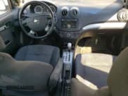 ✅ 2010 Chevrolet Aveo 1LT • VIN: KL1TD5DE4AB125763 • Lot: 70912304. Wystawiony na Copart z przebiegiem 150 375 mil. Bezpłatny archiwum sprzedaży aukcyjnych z USA i szczegółowy raport historii pojazdu na DreamBid. Zdjęcie 8.