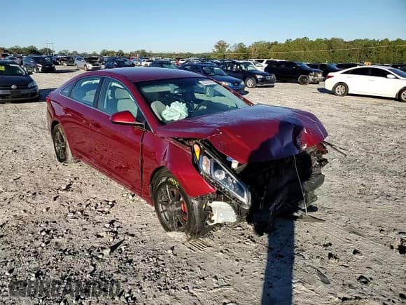 ✅ 2016 Hyundai Sonata SE • VIN: 5NPE24AF7GH268440 • Лот: 82319325. Опубликован ранее на Copart с пробегом 195 256 миль. Бесплатный доступ к архиву аукционных продаж из США и подробный отчёт об истории автомобиля на DreamBid. Изображение 13.