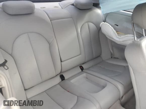 ✅ 2005 Mercedes-Benz CLK 500 • VIN: WDBTJ75J15F131719 • Lot: 82037984. Listed on Copart with 65,791 mi. Free auction sales archive from the USA and detailed vehicle history report at DreamBid. Image 11.