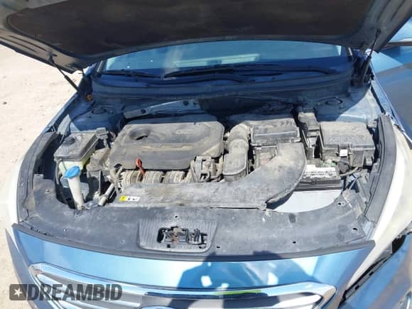 2015 Hyundai Sonata Sport with VIN 5NPE34AF4FH248125, listed as a IAAI auction lot 43407078 with 193,102 mi miles and . Bid and sale history available at DreamBid. Image 10.