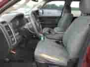 2018 Ram 1500 Express z VIN 1C6RR7KG2JS142685, wystawiony jako Copart lot #52953745 z przebiegiem 192 813 mil mil oraz Nie do naprawy • Non repairable. Historia ofert i sprzedaży dostępna na DreamBid. Obrazek 7.