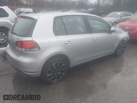 ✅ 2012 Volkswagen Golf TDI • VIN: WVWNM7AJ7CW337776 • Lot: 41070892. Listed on IAAI with Not provided. Free auction sales archive from the USA and detailed vehicle history report at DreamBid. Image 4.