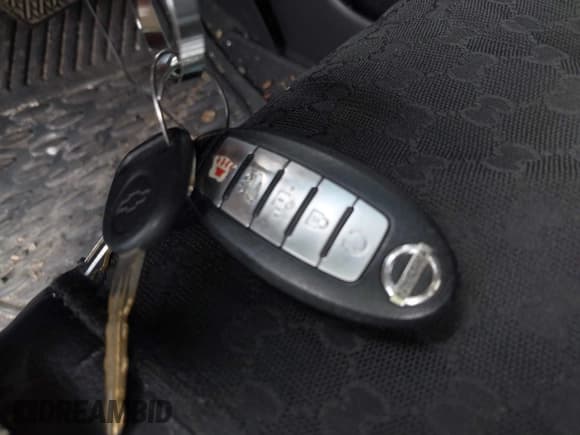 ✅ 2015 Nissan Pathfinder Platinum • VIN: 5N1AR2MM4FC648673 • Lot: 42230767. Listed on IAAI with 138,625 mi. Free auction sales archive from the USA and detailed vehicle history report at DreamBid. Image 11.