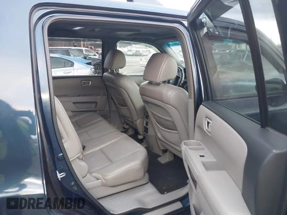 ✅ 2009 Honda Pilot EX-L • VIN: 5FNYF48699B045115 • Lot: 43652453. Wystawiony na IAAI z przebiegiem 182 102 mil. Bezpłatny archiwum sprzedaży aukcyjnych z USA i szczegółowy raport historii pojazdu na DreamBid. Zdjęcie 8.