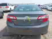 2013 Toyota Camry L с VIN 4T4BF1FK9DR313442, выставлен на аукционе IAAI как лот 42645698 с пробегом 127 757 миль миль и . История ставок и продаж доступна на DreamBid. Изображение 16.