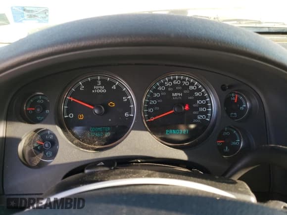 ✅ 2008 Chevrolet Suburban 2LT • VIN: 1GNFK16368R195144 • Lot: 74033334. Wystawiony na Copart z przebiegiem 177 462 mil. Bezpłatny archiwum sprzedaży aukcyjnych z USA i szczegółowy raport historii pojazdu na DreamBid. Zdjęcie 9.