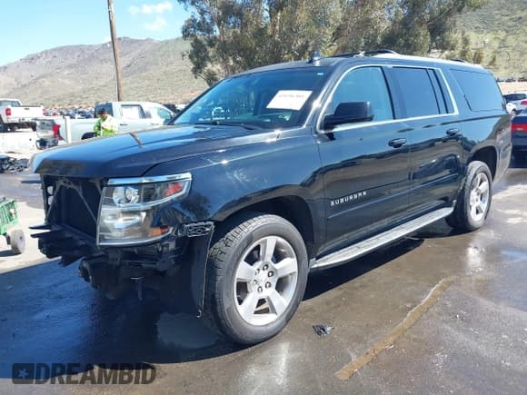 ✅ 2017 Chevrolet Suburban LS • VIN: 1GNSCGKC1HR338621 • Lot: 41696381. Listed on IAAI with 194,687 mi. Free auction sales archive from the USA and detailed vehicle history report at DreamBid. Image 19.