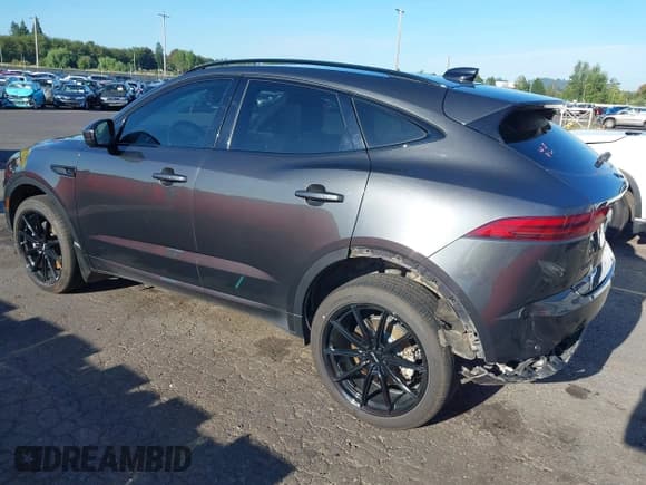 ✅ 2021 Jaguar E-Pace 300 Sport • VIN: SADF12GX6M1027570 • Lot: 43030267. Wystawiony na IAAI z przebiegiem 58 911 mil. Bezpłatny archiwum sprzedaży aukcyjnych z USA i szczegółowy raport historii pojazdu na DreamBid. Zdjęcie 3.