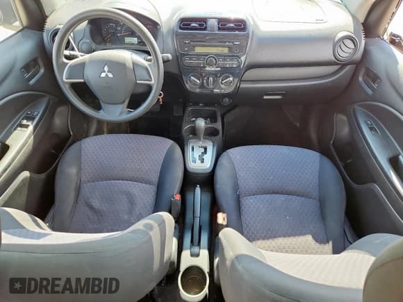 ✅ 2017 Mitsubishi Mirage ES • VIN: ML32A3HJ7HH017012 • Lot: 86105055. Wystawiony na Copart z przebiegiem 65 405 mil. Bezpłatny archiwum sprzedaży aukcyjnych z USA i szczegółowy raport historii pojazdu na DreamBid. Zdjęcie 8.