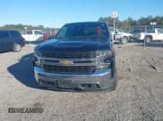 ✅ 2019 Chevrolet Silverado 1500 LT • VIN: 1GCPYDEK3KZ357065 • Lot: 43402770. Wystawiony na IAAI z przebiegiem 91 459 mil. Bezpłatny archiwum sprzedaży aukcyjnych z USA i szczegółowy raport historii pojazdu na DreamBid. Zdjęcie 12.