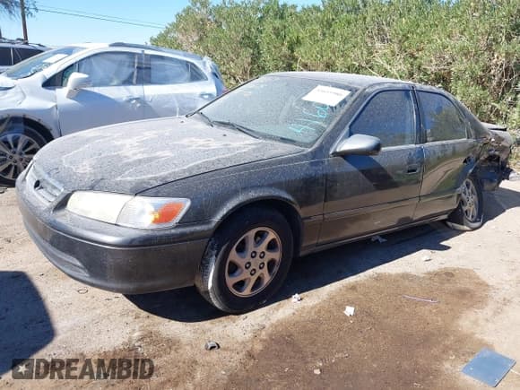 ✅ 2000 Toyota Camry LE • VIN: JT2BG22K4Y0416068 • Lot: 43655980. Wystawiony na IAAI z przebiegiem 226 600 mil. Bezpłatny archiwum sprzedaży aukcyjnych z USA i szczegółowy raport historii pojazdu na DreamBid. Zdjęcie 17.
