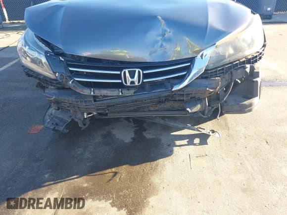 ✅ 2013 Honda Accord EX-L • VIN: 1HGCR3F82DA044665 • Lot: 43593598. Listed on IAAI with 184,021 mi. Free auction sales archive from the USA and detailed vehicle history report at DreamBid. Image 6.