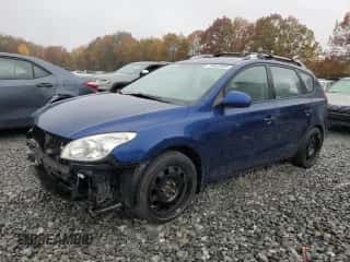 2012 Hyundai Elantra SE z VIN KMHDC8AE4CU135296, wystawiony jako Copart lot #90623685 z przebiegiem 122 832 mil mil oraz Czysty tytuł • Clean title. Historia ofert i sprzedaży dostępna na DreamBid. Obrazek 1.